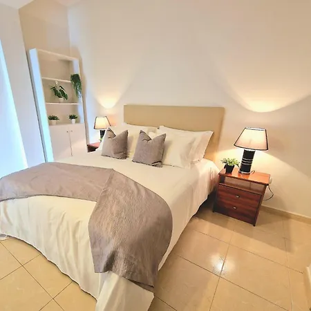 Sunshine Palace Madeira Apartmán *
