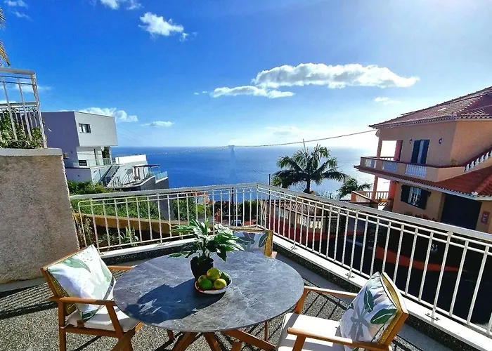 Sunshine Palace Madeira - Live Your Sunniest Dream! 蓬他达维托亚
