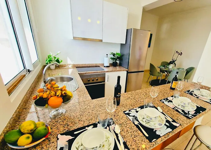 Sunshine Palace Madeira - Live Your Sunniest Dream!